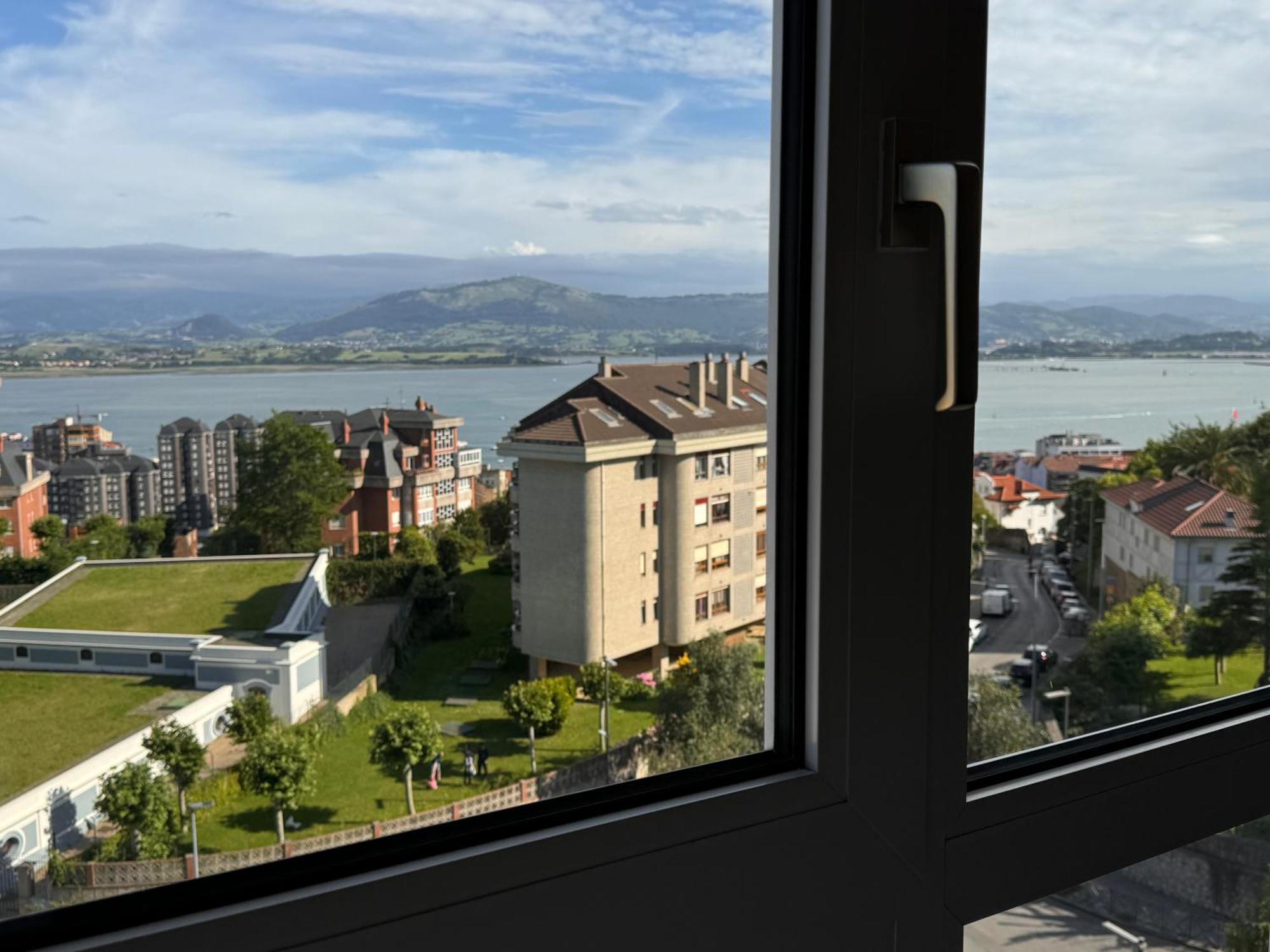 Apartamento Con Vistas Сантандер Екстериор снимка